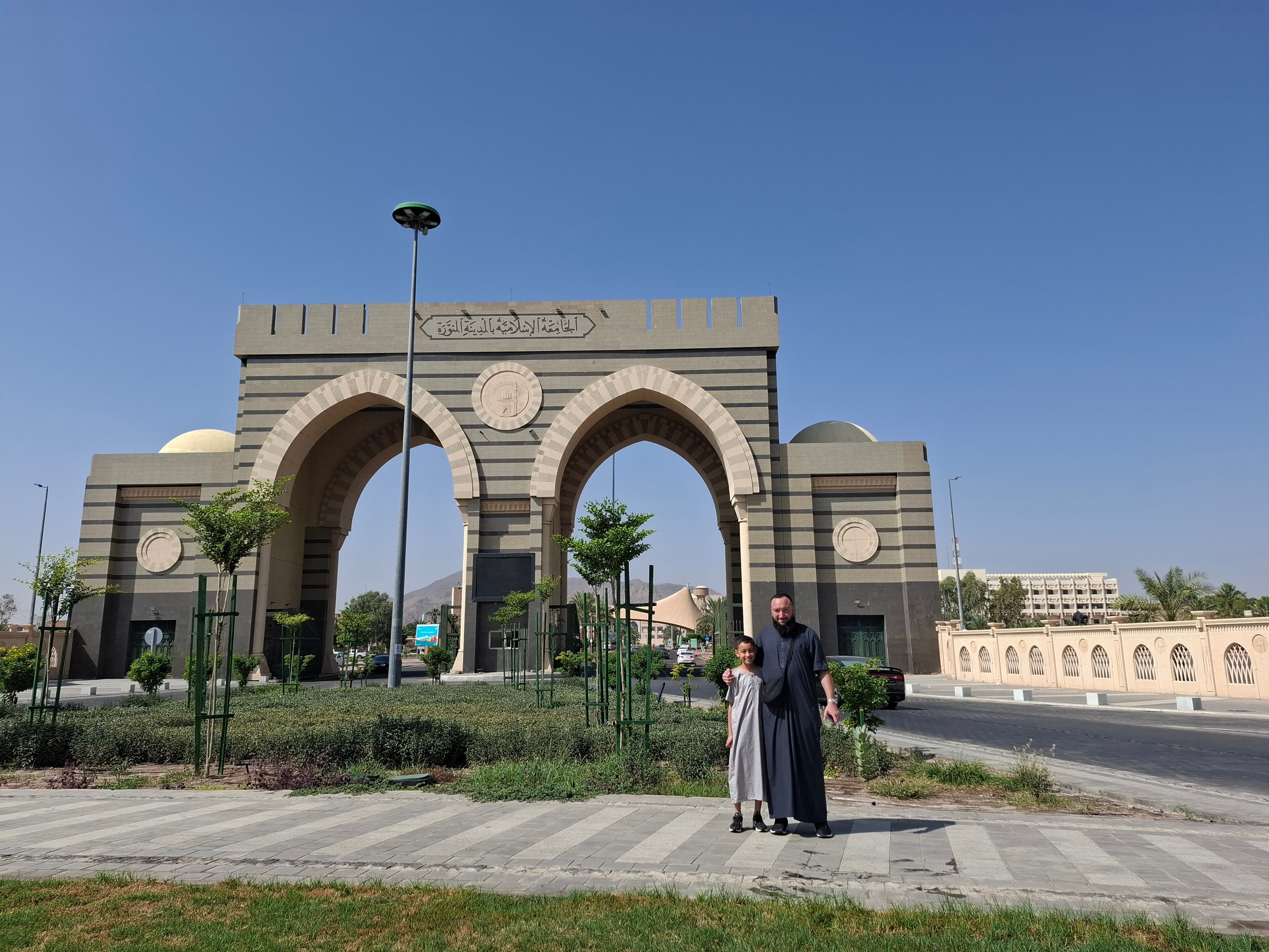 جولة رياضية بالدراجات في المدينة المنورة مع مجموعة ومرشد سياحي
