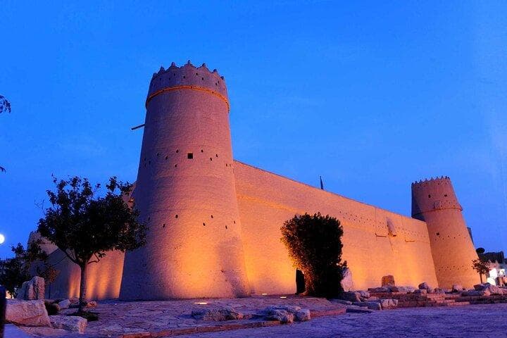 جولة يوم كامل في الرياض لكبار الشخصيات